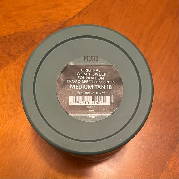 Bare Minerals Deluxe Original Loose Mineral Foundation - Medium Tan 18 - NWT - Picture 8 of 8